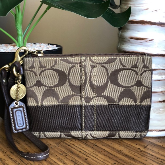 Coach Handbags - Coach Signature C Wristlet